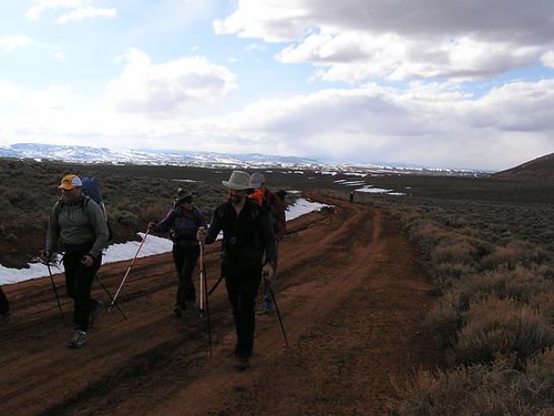 Photo Sharing Trekkin' in Style; check out<br />
Happy hikers with lightweight packs<br />
<a href=