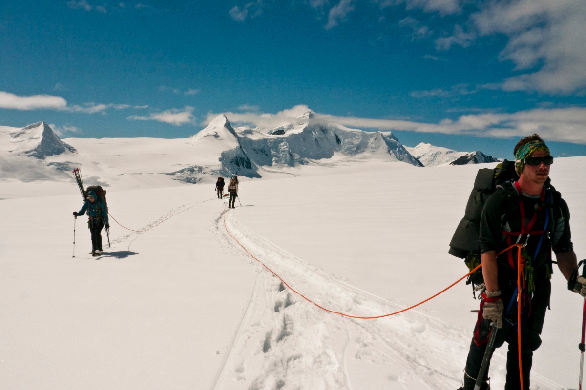 glacier-mountaineering-alaska-risk-management Glacier mountaineering