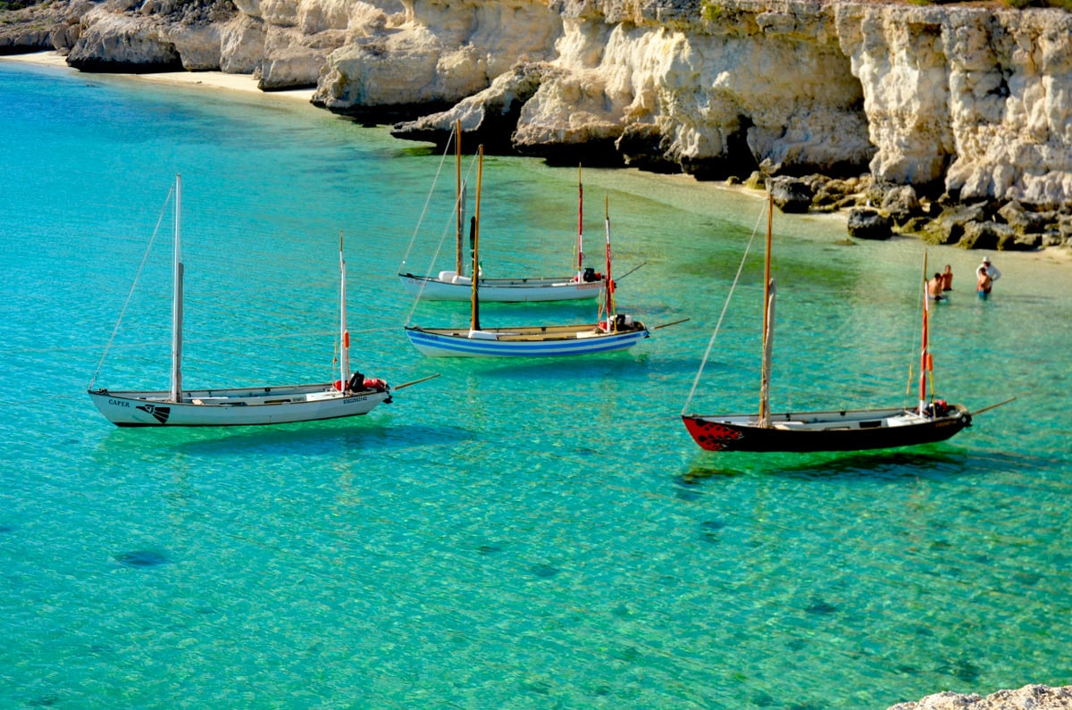 Four Drascombe Longboats anchored