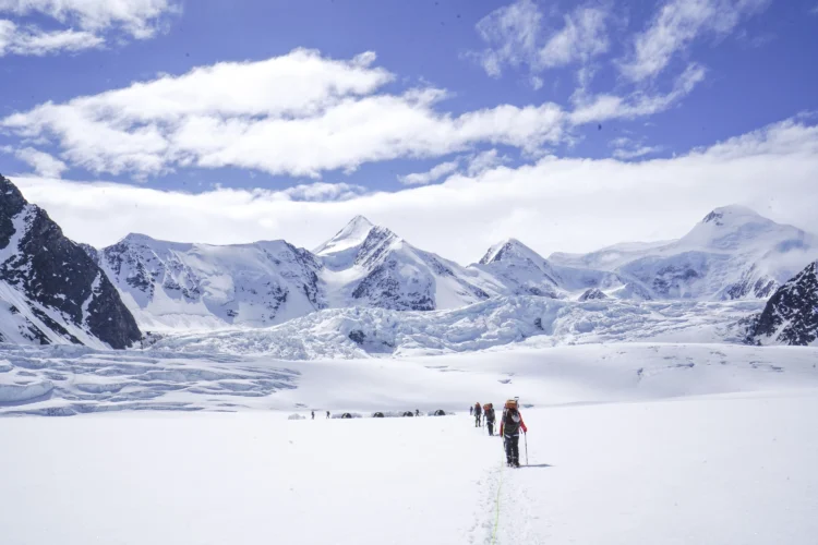 Alaska Mountaineering – 18 to 22 only